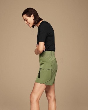 Olive On Cloud Explorer Women's Shorts | On_IN8783