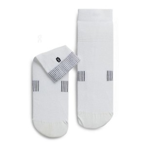 White On Cloud Ultralight Mid Men's Socks | On_IN8127