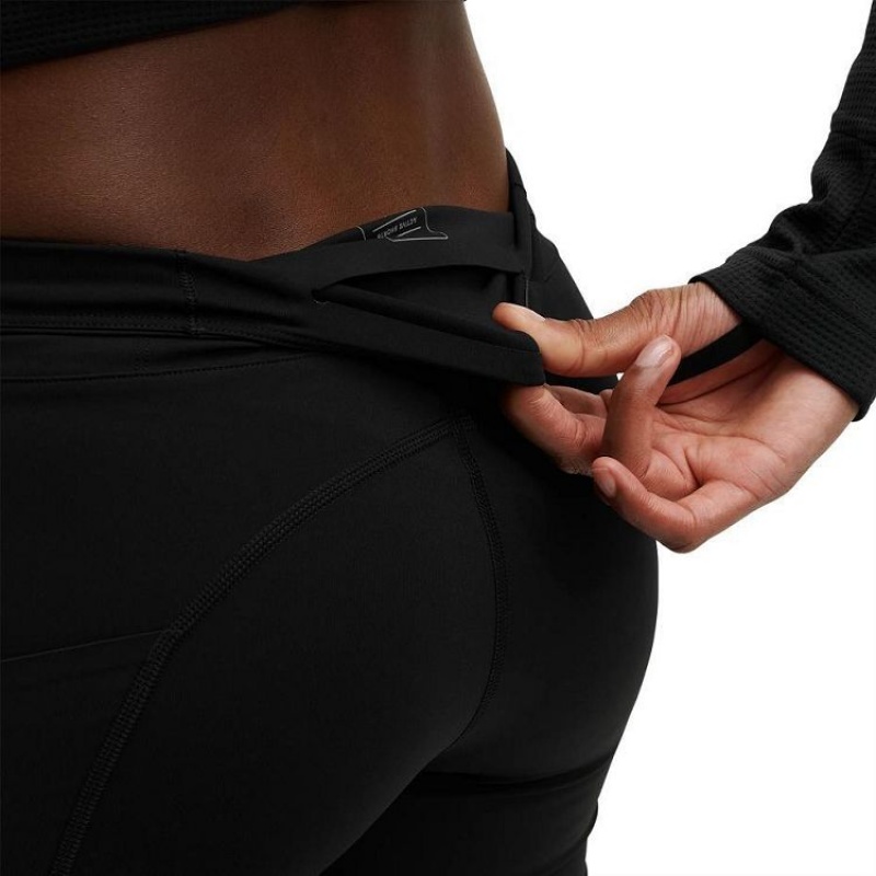 Black On Cloud Active Lumos Women's Shorts | On_IN1183