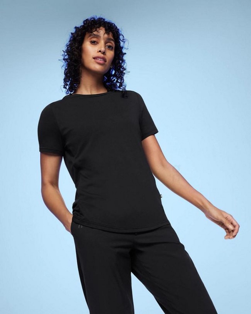 Black On Cloud Focus-T Women's T Shirts | On_IN8004