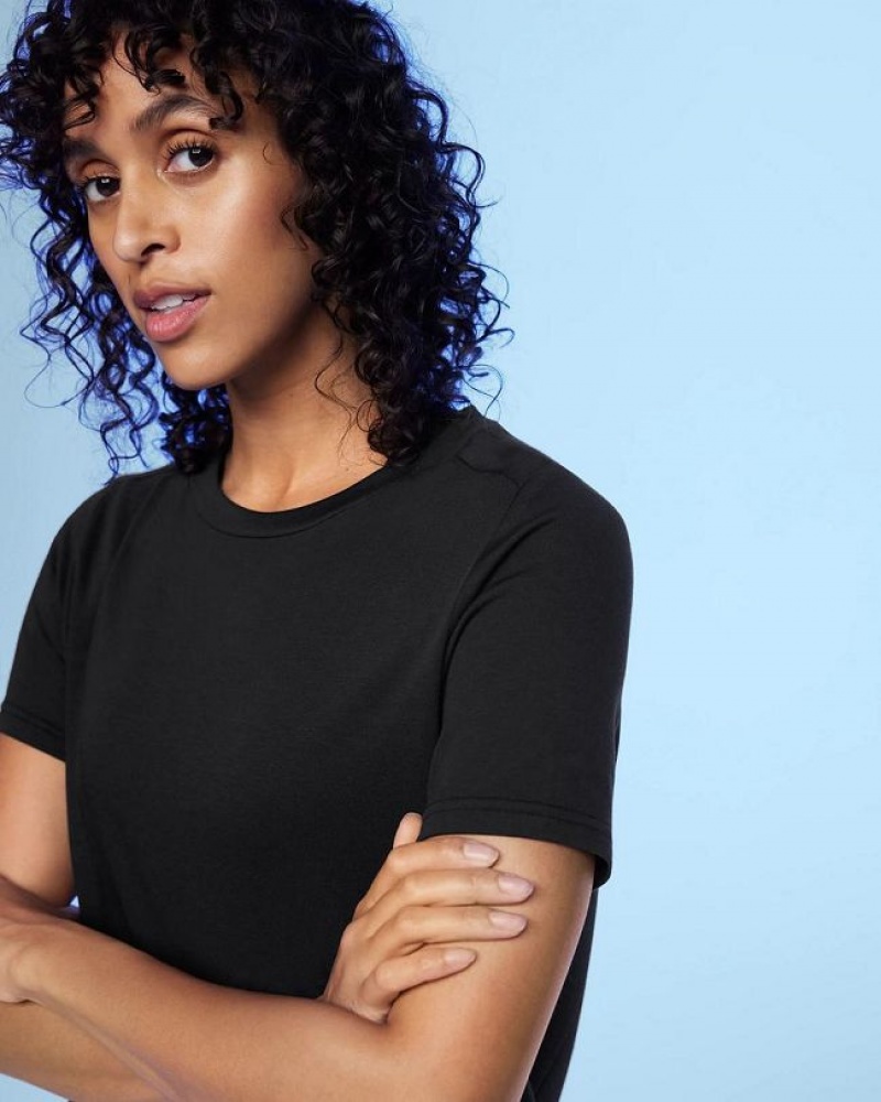 Black On Cloud Focus-T Women's T Shirts | On_IN8004