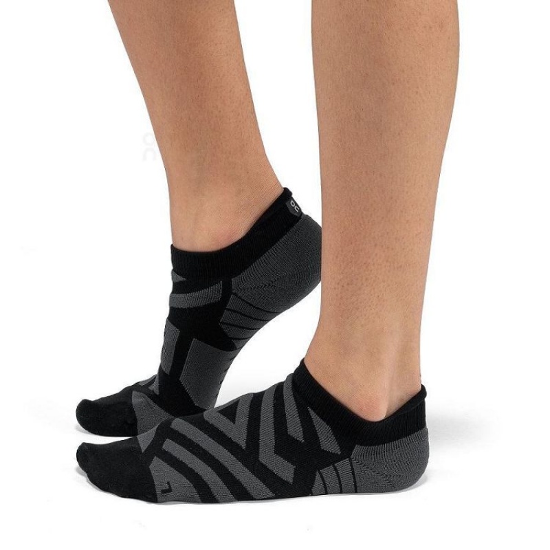 Black On Cloud Performance Low Men\'s Socks | On_IN8051