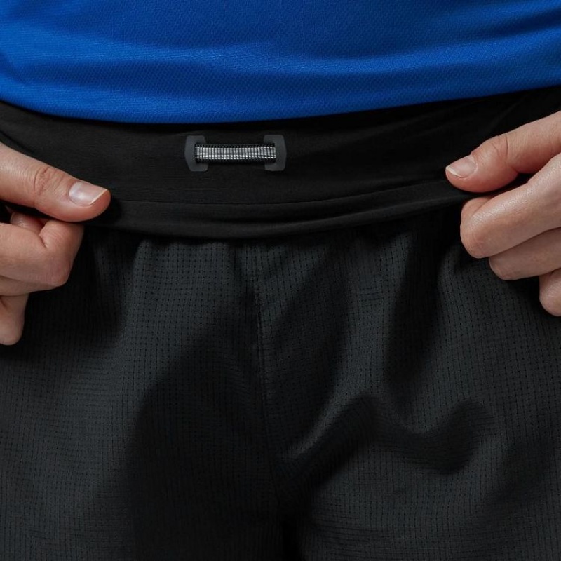 Black On Cloud Race Women's Shorts | On_IN8917