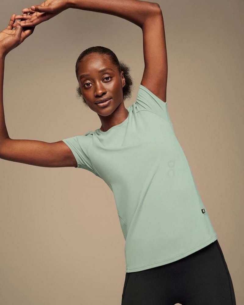 Green On Cloud Movement-T Women's T Shirts | On_IN8382