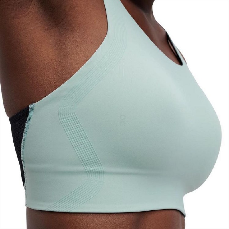 Green On Cloud Performance Women's Sports Bras | On_IN8356