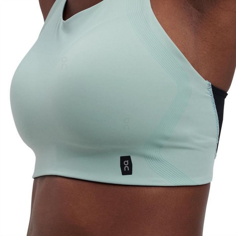 Green On Cloud Performance Women's Sports Bras | On_IN8356