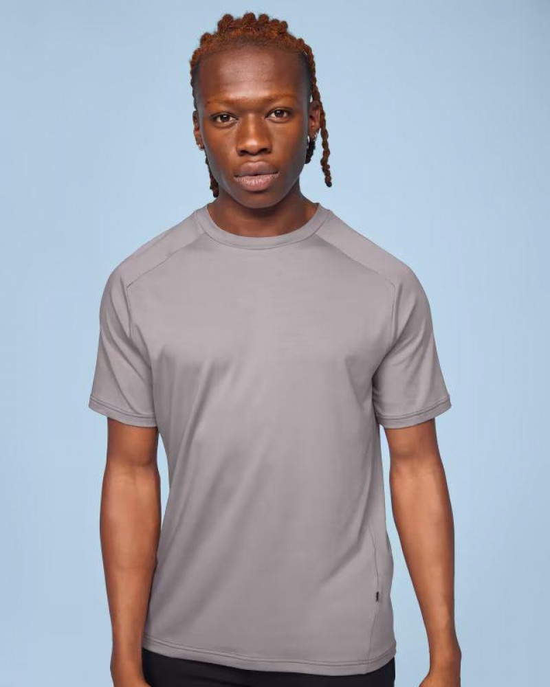 Grey On Cloud Focus-T Men's T Shirts | On_IN8293