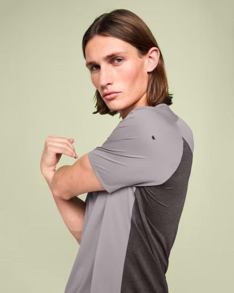 Grey / Black On Cloud Performance-T Men's T Shirts | On_IN8990