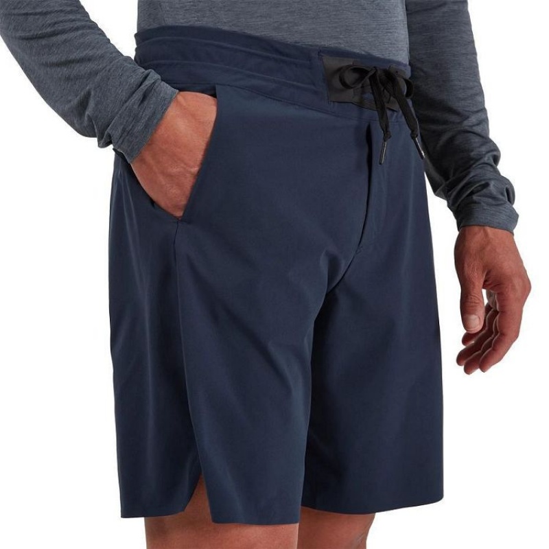 Navy On Cloud Hybrid Men's Shorts | On_IN8406