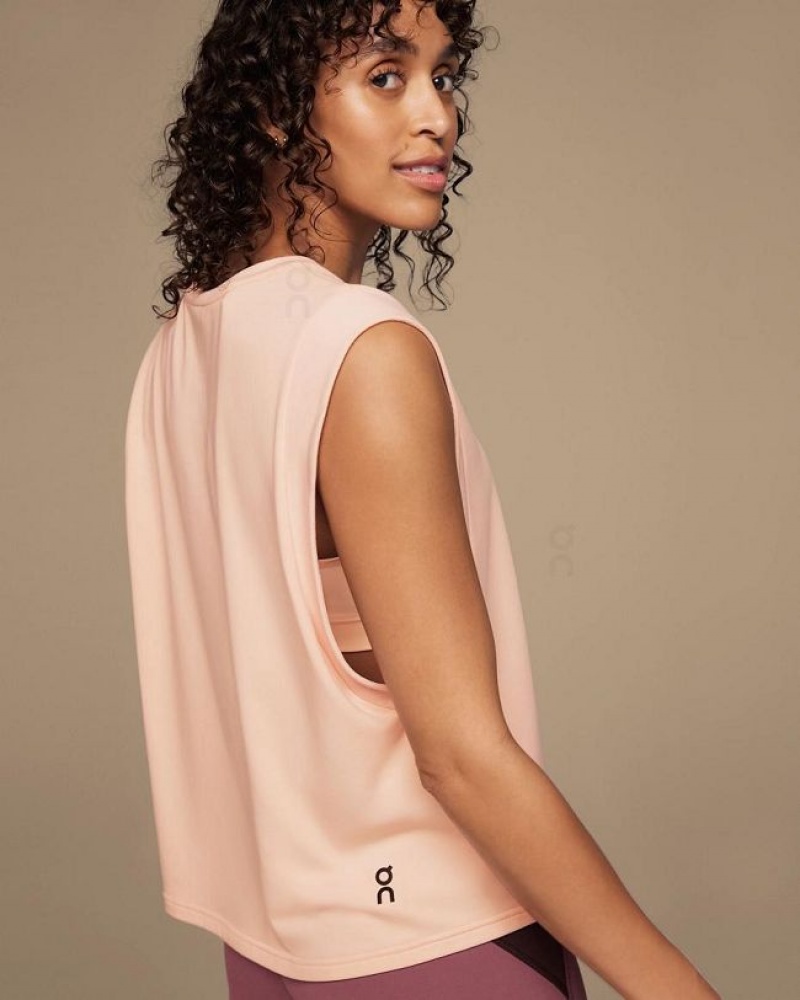 Rose On Cloud Focus Crop Women's Tank Tops | On_IN8634