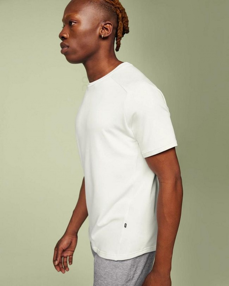 White On Cloud Focus-T Men\'s T Shirts | On_IN9058