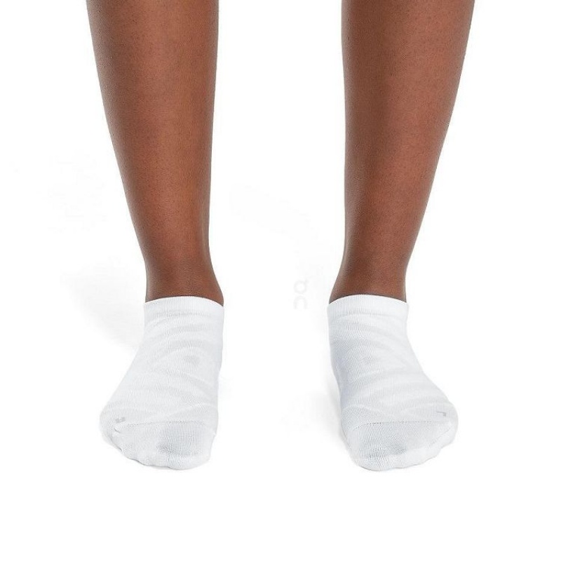 White On Cloud Performance Low Men's Socks | On_IN8446