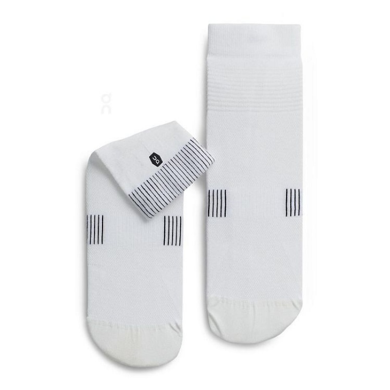 White On Cloud Ultralight Mid Women\'s Socks | On_IN8194